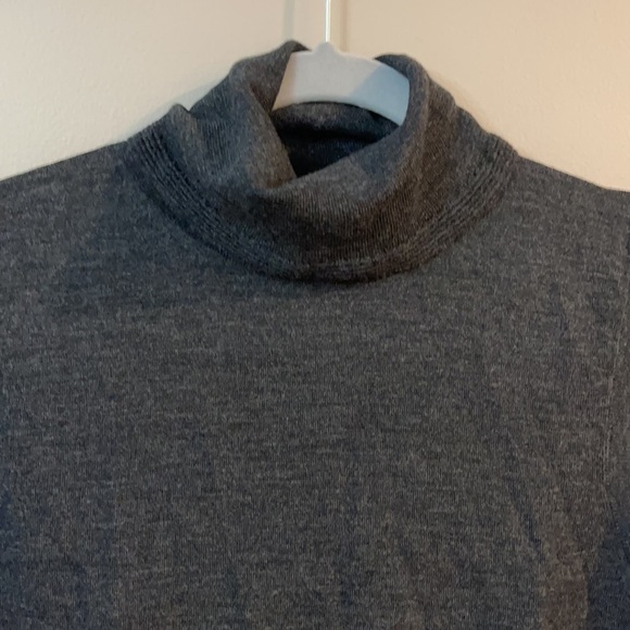 Lafayette 148 New York 100% wool sleeveless turtleneck sweater - Picture 2 of 6